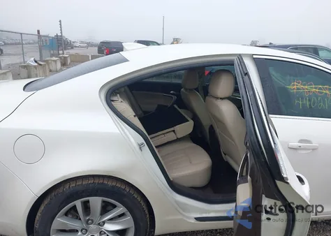 2015 Buick Regal Turbo/E-Assist Premium I из США, поврежденный, VIN 2G4GN5EX9F9237180